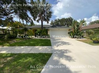 615 Oak River Ct, Osprey, FL 34229