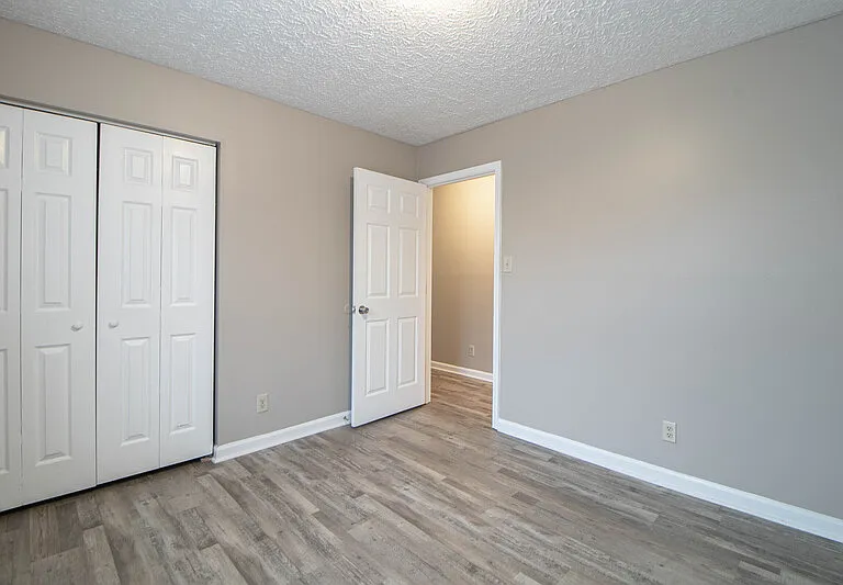 131 Lilian Dr — Photo 19