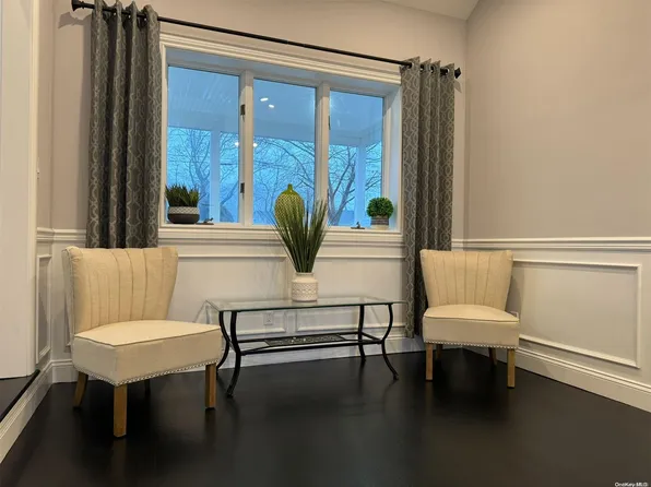 21 Huron Street, Port Jefferson Station, NY 11776