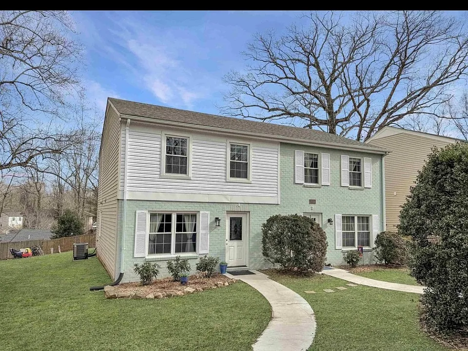 Updated 3 bedroom, Duplex Side by side in Charlottesville