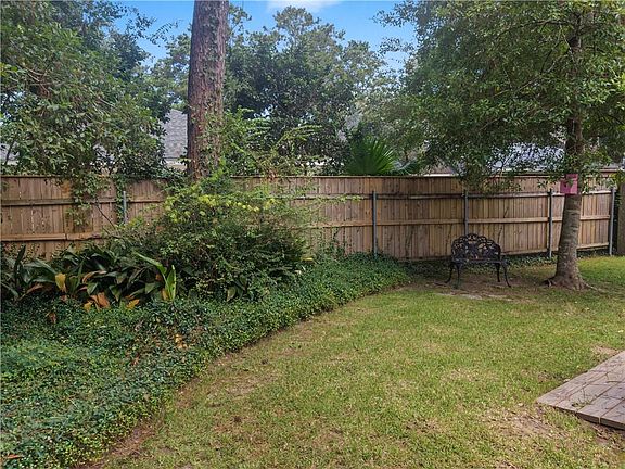 3rd image of 104 W Brighton Ct #104