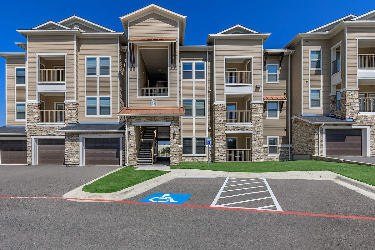 Building Photo - Ryze at Sunfield