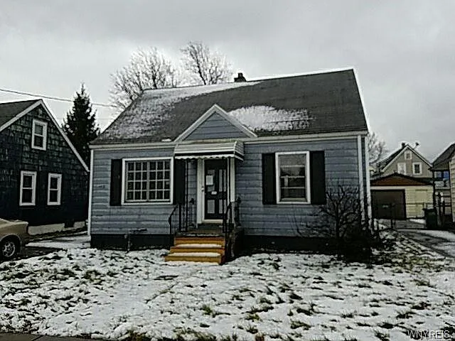 169 Koester St photo 1