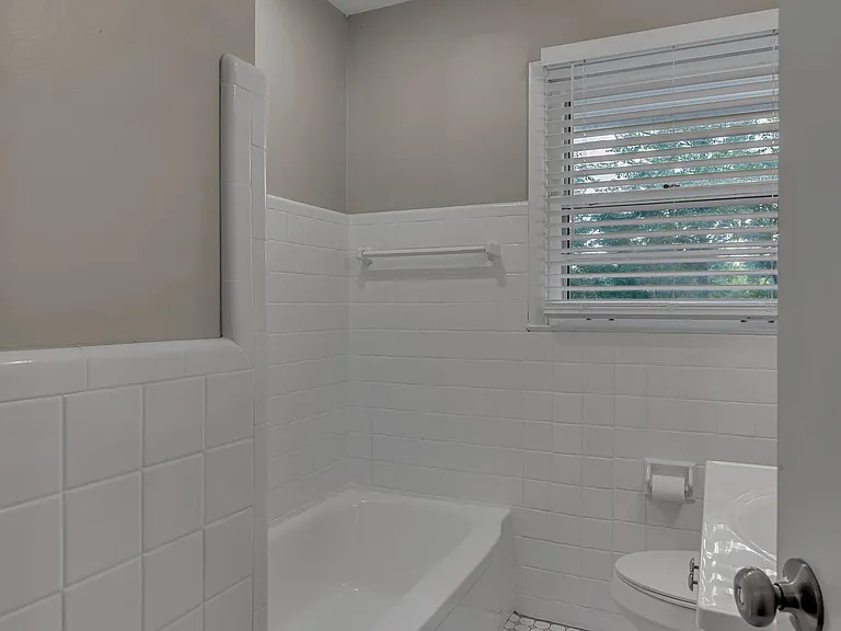 4917 Salem Dr — Photo 17