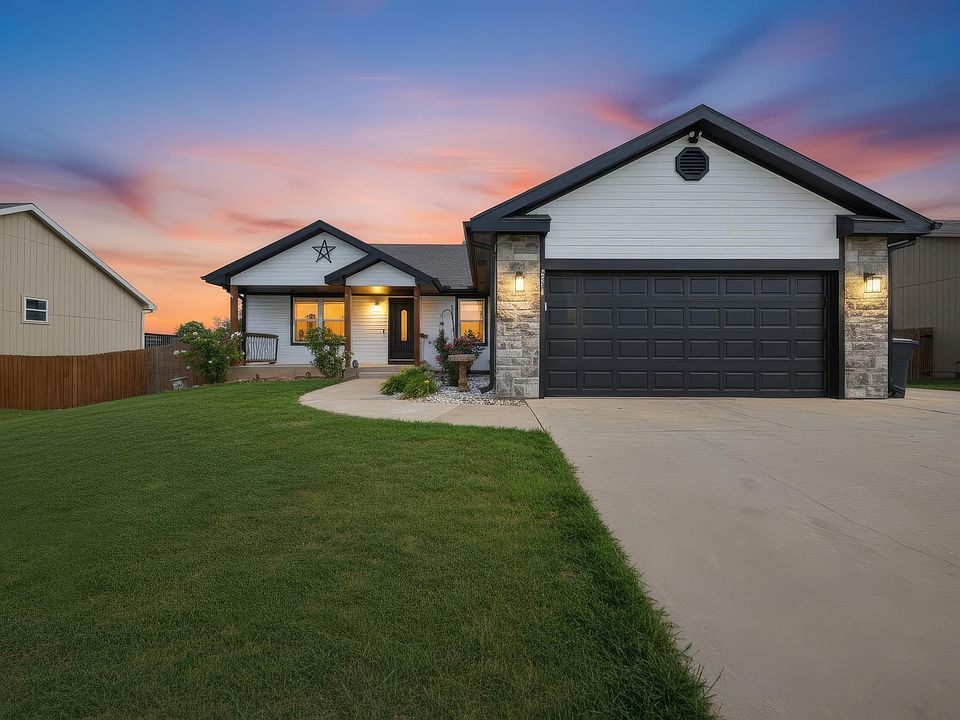 1st image of 2714 Elm Creek Dr