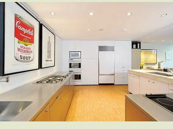 32 West 88th Street image 1 of 7