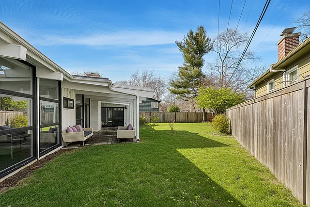 2649 Crawford Ave — Photo 40