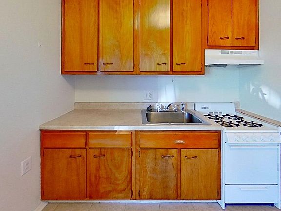 4th image of 5050 Northfield Dr #5