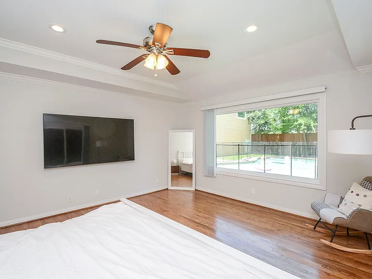 9906 Cedardale Dr — Photo 21