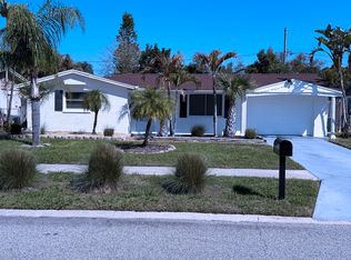 5551 Casino Dr, Holiday, FL 34690