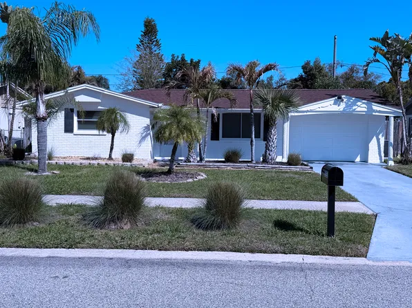 5551 Casino Dr, Holiday, FL 34690