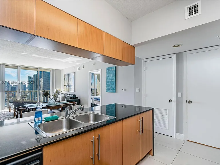 1750 N Bayshore Dr #3410 — Photo 27