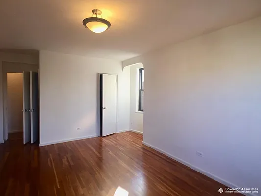 Rented by Sovereign Associates | media 14