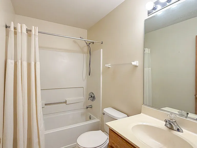 2239 Reflections Dr — Photo 17