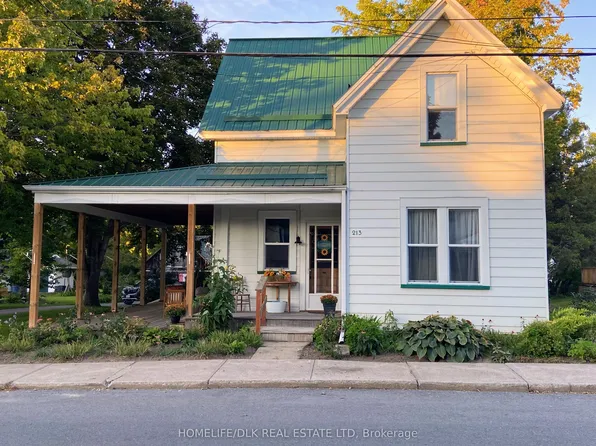 213 Joseph St, North Grenville, ON K0G 1J0