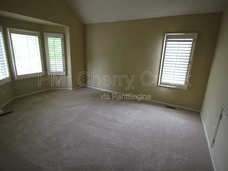 7489 Bur Oak Pl — Photo 24