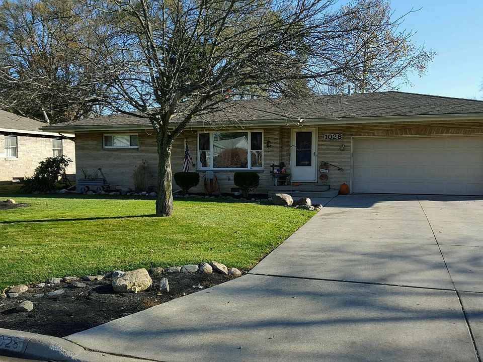 Large attached 2 car garage