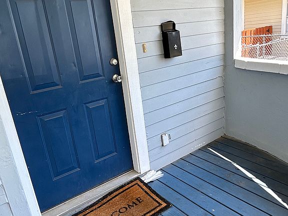 5th image of 2327 Ernest St #1
