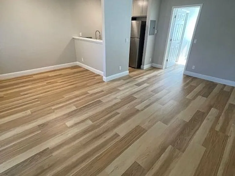 310 Pine St — Photo 4
