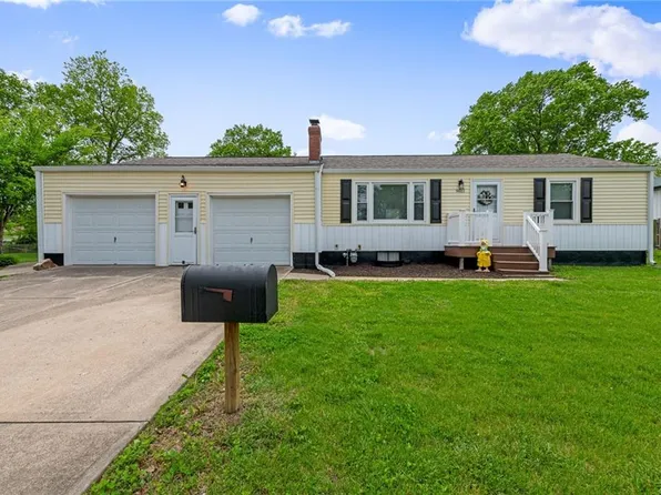 9611 E 32nd St S, Independence, MO 64052