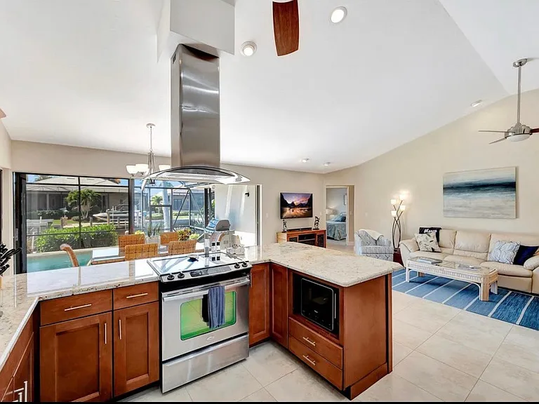 1539 Buccaneer Ct — Photo 31