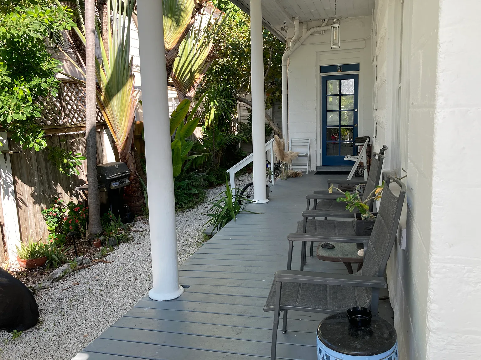 2 bed, 630 sqft, $3,400 — Photo 2