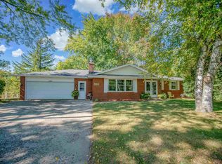 N1653 Ridgeway Dr, Greenville, WI 54942
