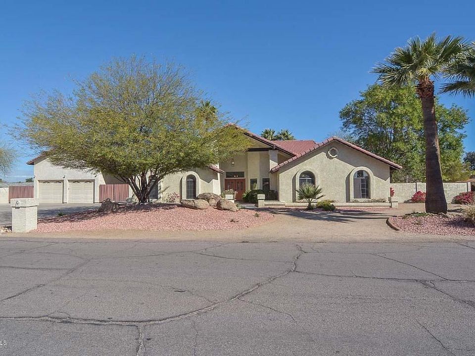 1st image of 1217 E Yucca Ln