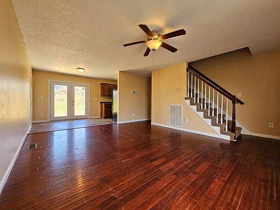 4th image of 1252 Kendall Dr