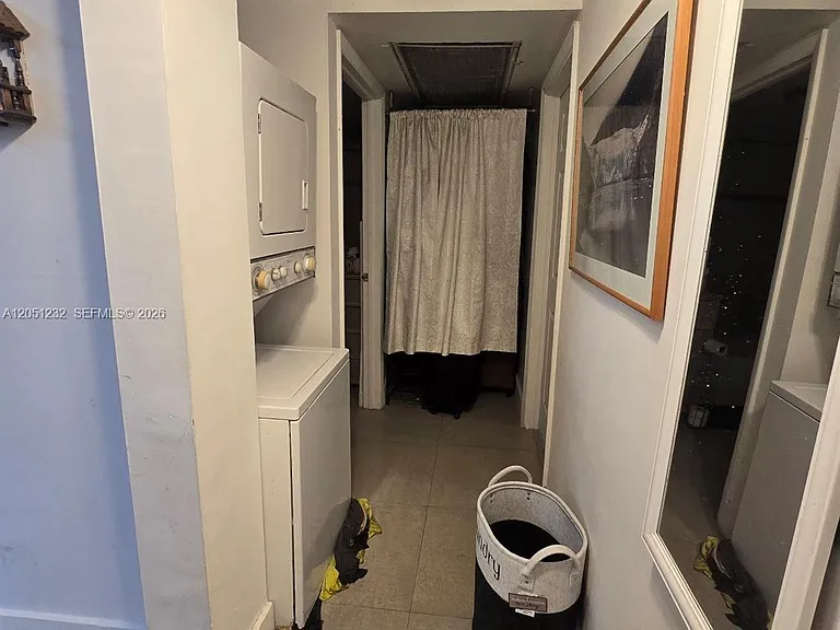 7025 Rue Granville #1 — Photo 12