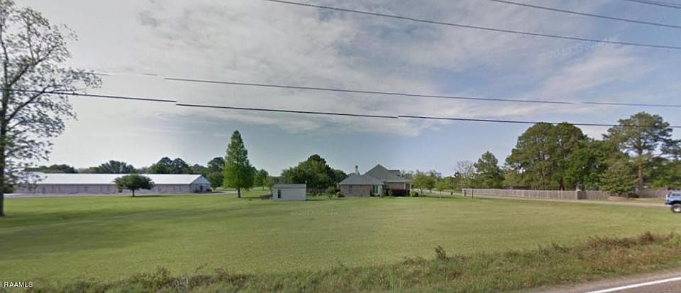 2nd image of 101 Laken Ln