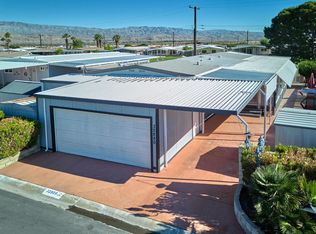 32880 Barcelona Dr, Thousand Palms, CA 92276