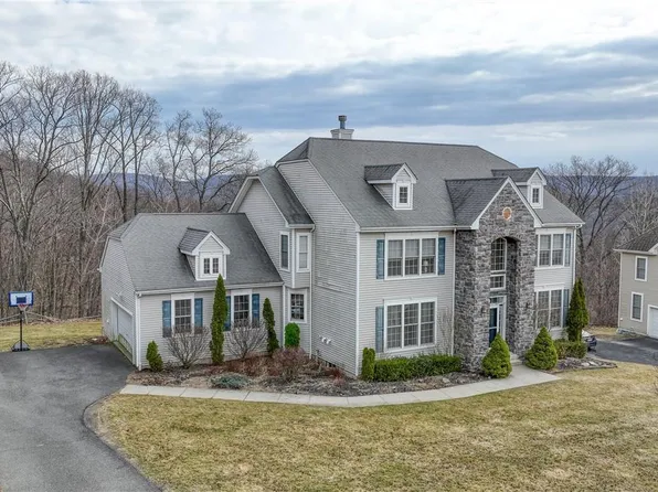 55 Heather Ridge, Highland Mills, NY 10930