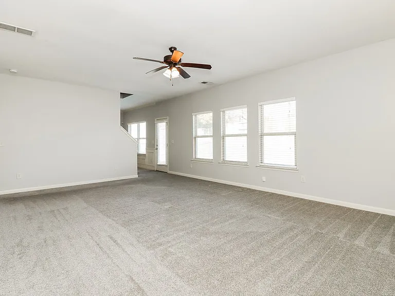 46 Hamilton Blvd NW — Photo 6