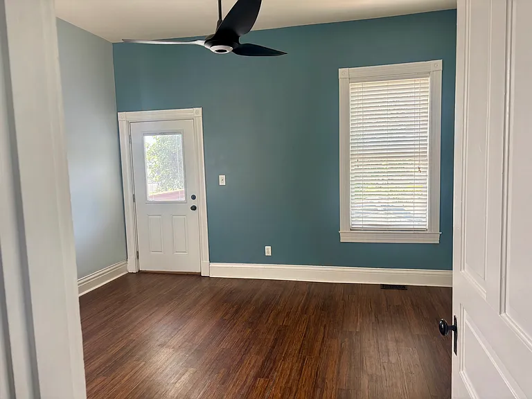 524 E Ormsby Ave — Photo 22