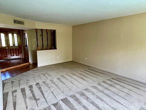 2nd image of 2163 E Manhatton Dr