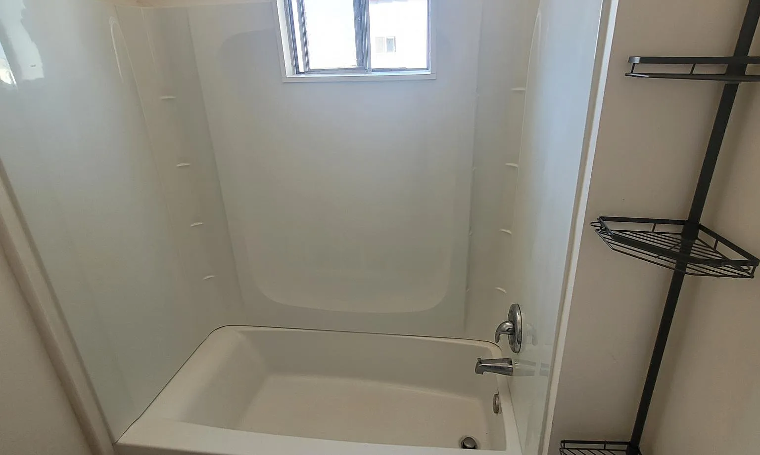 2 bed, 1000 sqft, $2,800 — Photo 3