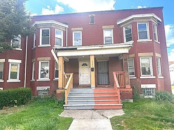 2082 W 98th St, Cleveland, OH 44102