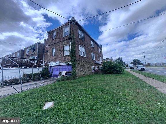 5th image of 3301 Chippendale St