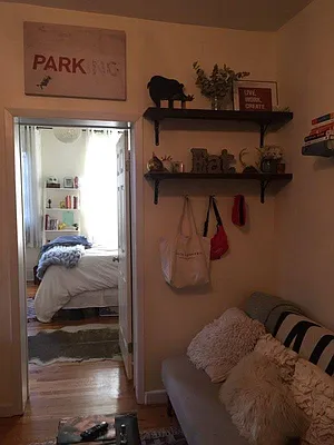 Rented by Mdrn Residential | media 4