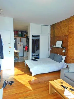 Rented by Chartwell Manhattan Realty | media 3