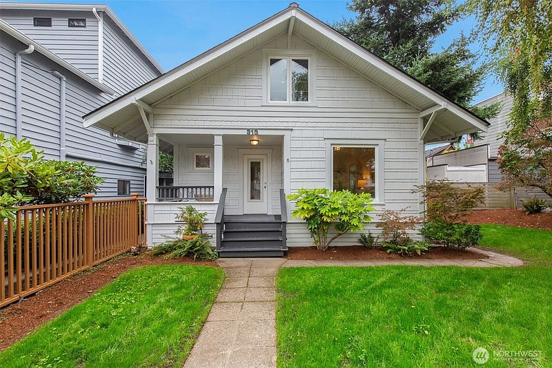 3rd image of 313 NE 76th Street