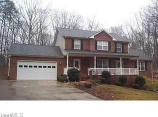 4913 Gold Crest Rd, Oak Ridge, NC 27310