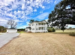 208 Dolph Lewis Rd, Chadbourn, NC 28431