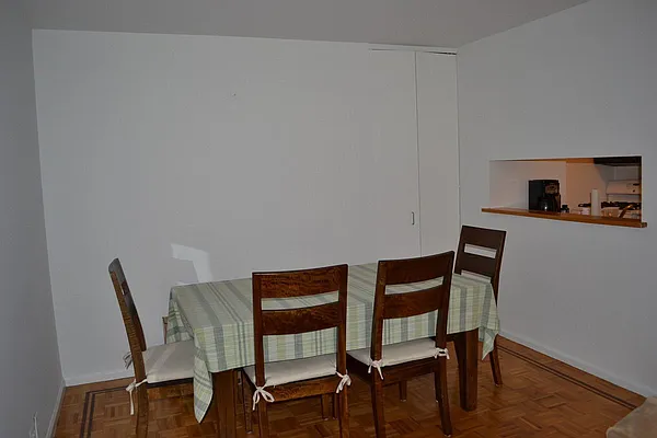 Rented by Tabak Real Estate | media 18