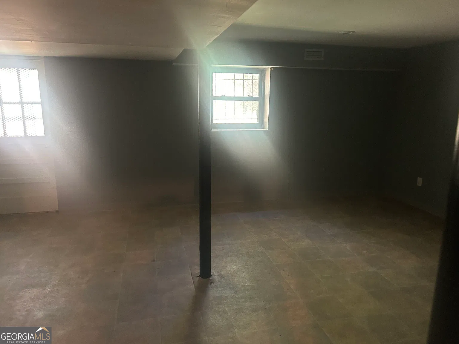 4 bed, 2.5 bath, $2,000 — Photo 4