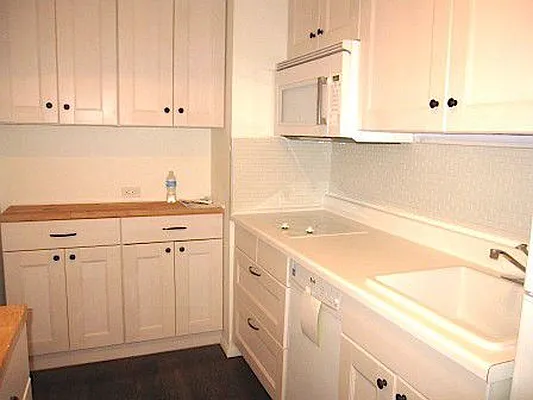 Rented by HOME RESIDENTIAL LLC | media 7