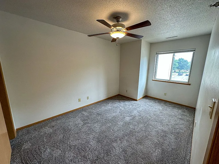 221 Sheldon Ave — Photo 12