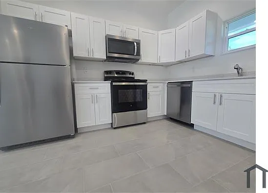 318 Lenz Ave — Photo 7