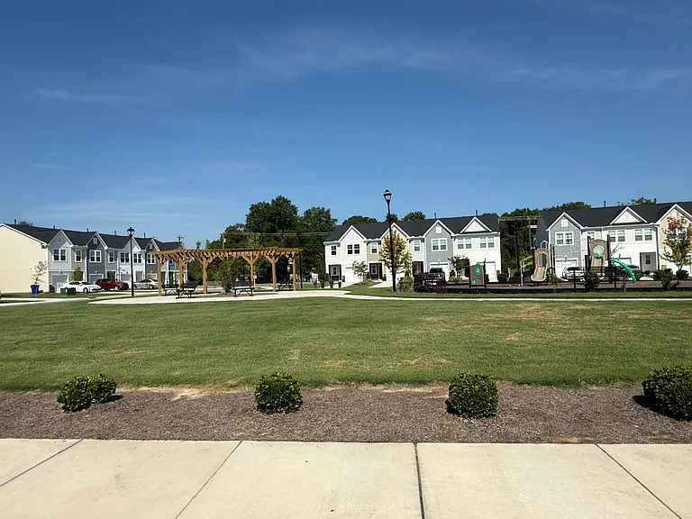 182 Golden Arms Dr — Photo 27